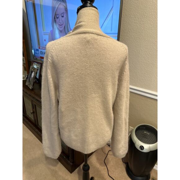 Women’s Sarah Spencer Angora Blend Sweater. Size Large - Picture 2 of 3